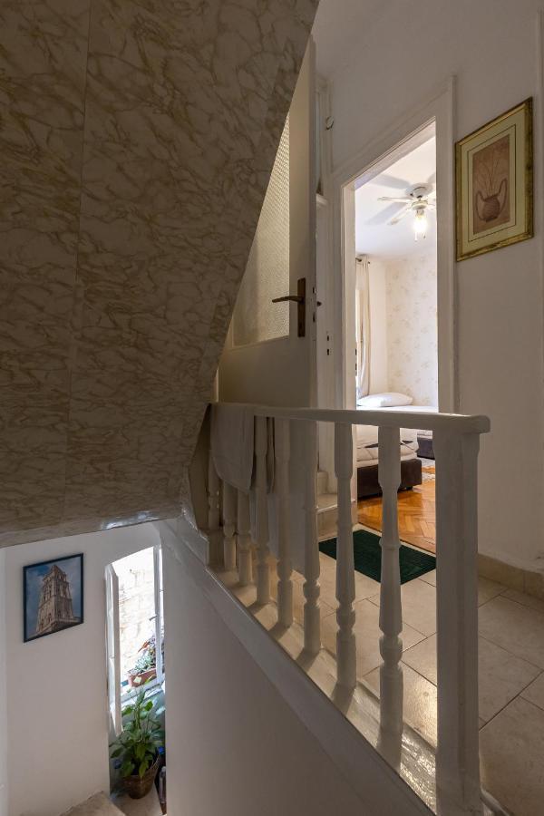 Buza House